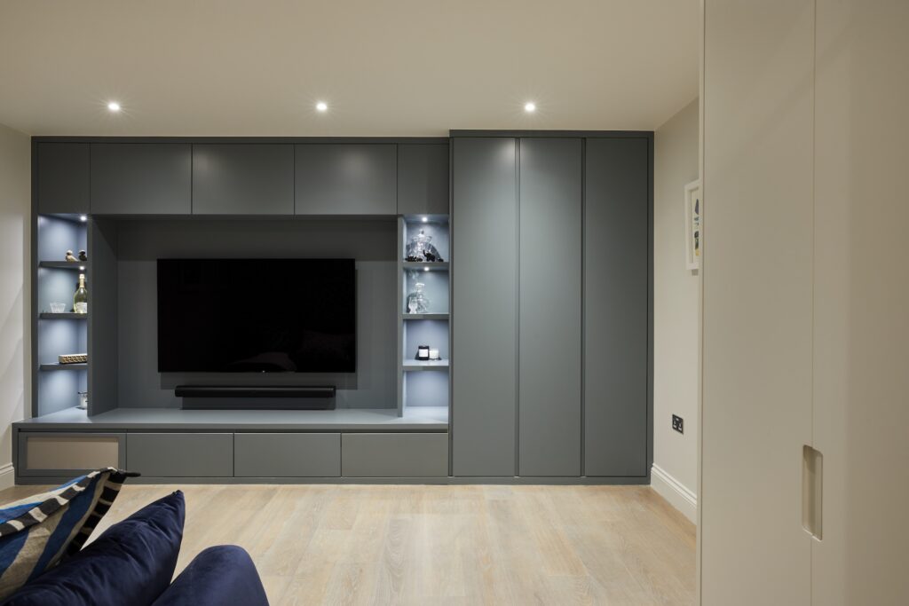 Design Wardrobes: Why Plywood is Changing the Face of Storage 1